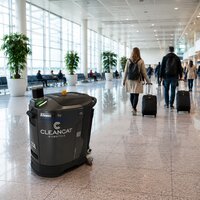 Jak se uklízí letiště? S námi se o čistotu stará robot, který myslí několik kroků napřed Jak se uklízí letiště? S námi se o čistotu stará robot, který myslí několik kroků napřed
